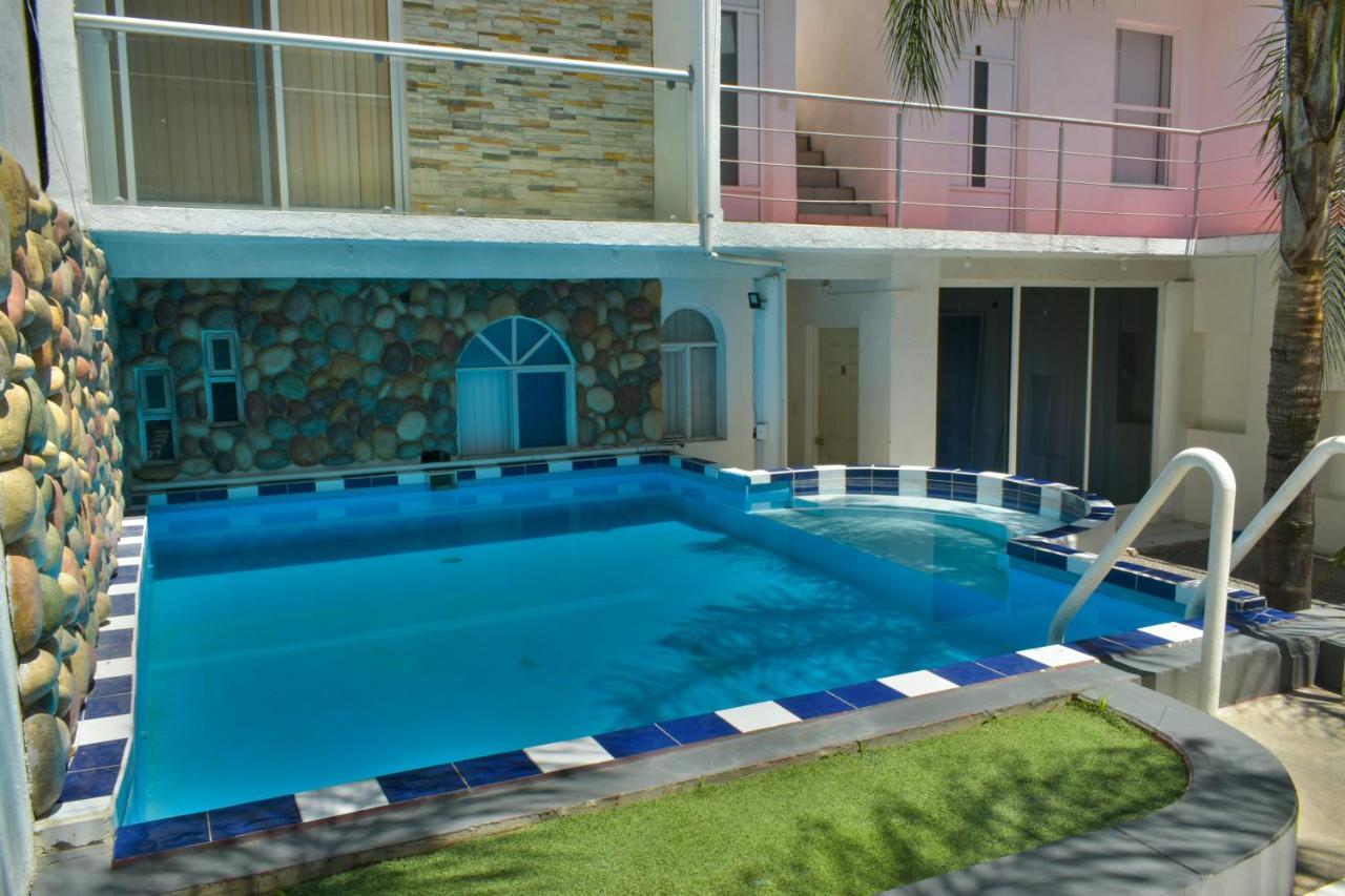 6 Venator House Boutique Aparthotel Leon Bagian luar foto