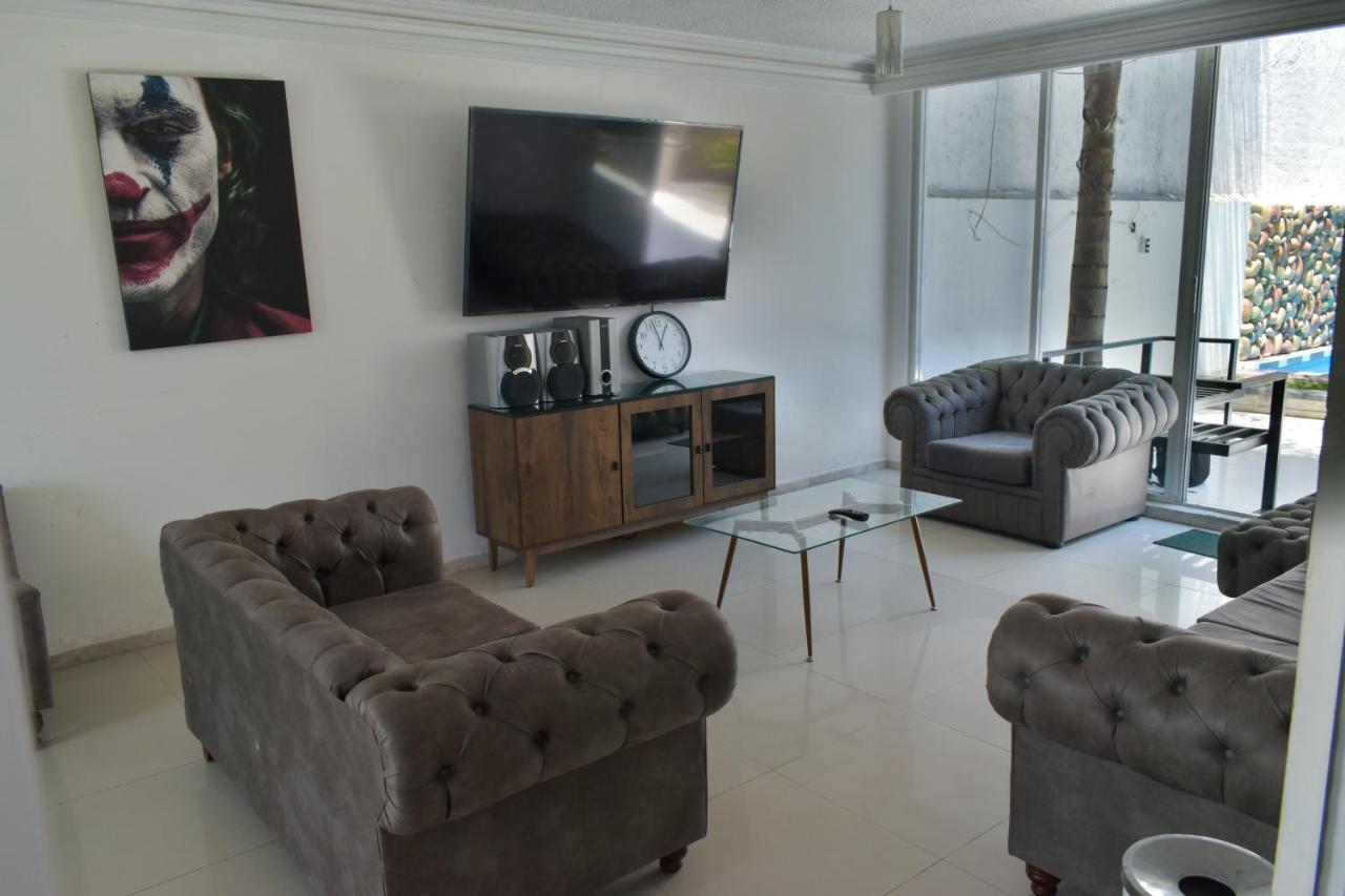 6 Venator House Boutique Aparthotel Leon Bagian luar foto